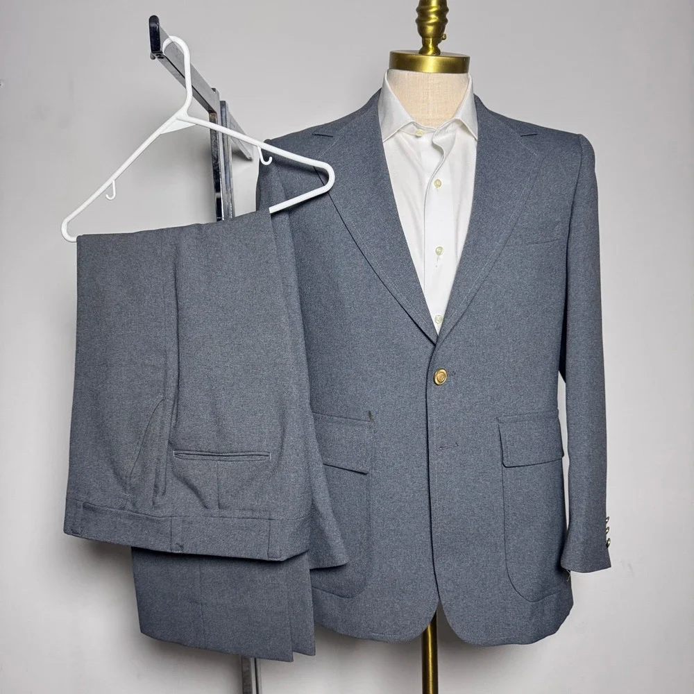 Sears The Classic Collection Suit Mens 40R 33x30 Gray Solid Vintage 2 Button